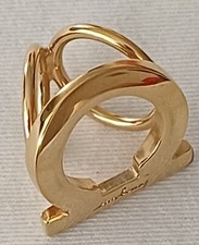 Salvatore Ferragamo Schal Ringverschluss, Metall vergoldet. MADE IN ITALY