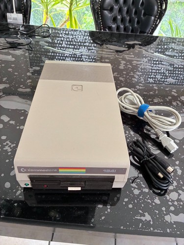 Commodore floppy 1541 - floppy,
