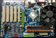 Bundle: Gigabyte GA-7N400S-L - 2900+ - 1GB RAM - Radeon 9800XT