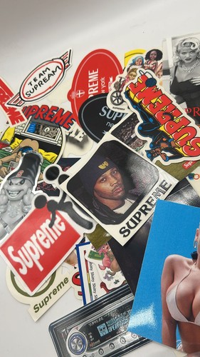 Supreme sticker - ,
