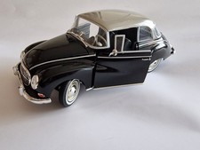 Modellautos 1:18 Revell Metal