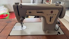 Singer 237 – robuste Vintage Nähmaschine im Einbauschrank, funktionsfähig