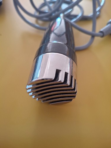 Vintage dynamisches mikrofon - dynamisches,