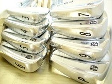 Wilson Rechtshänder Eisensatz STAFF FG-62 FORGED 3-9,P Dynamic Gold Flex X100