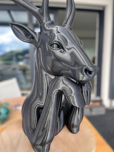 Elegantes hirsch model - elegantes,