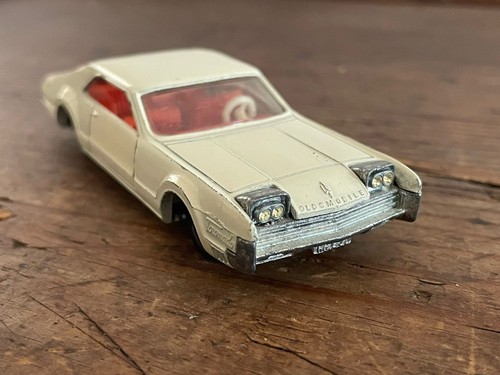 Siku v267 oldsmobile tornado - siku,