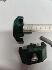 20 Halter für Doppelstabmattenzaun Maschendrahtzaun mit Schrauben