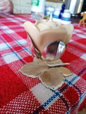 kerzenständer mit rosenkerze