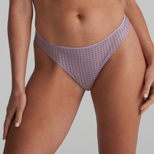 Marie avero string modell - jo,