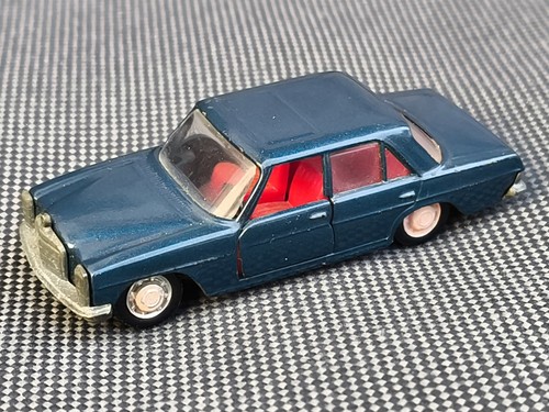 Mercedes benz 200 blau 66 - mercedes-benz, 1:66