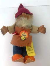 Steiff Nr. 8713/01 Zwerg Gucki 14cm mit Knopf, Schild & Fahne