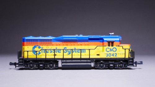 Spur atlas 4065 diesellok - n,