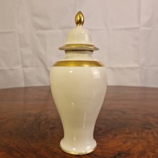 Gerold & Co. Tettau Deckelvase
