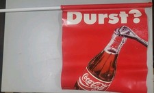 Coca-Cola Fahne Kunststoff, ca 43x48 cm, Stab 80cm.