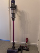 Dyson V10 Extra 525 Watt Staubsauger