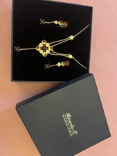 Ricarda M. Schmuckset