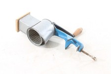 alte Reibe Küchenreibe mit