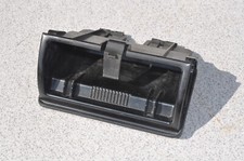 Peugeot 106 Aschenbecher Ascher vorne 9622162080