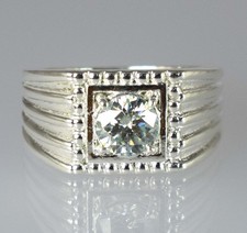 2.93 Karat Weiß Diamant