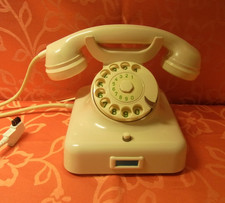65!  Telefon alt W48 KRONE