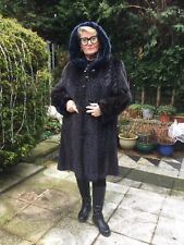 AUSGEFALLENER NERZ/LEDER