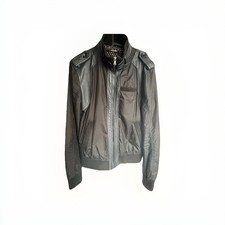 Dolce & Gabbana Jacke grM mit lederdetail. Eine luxuriöse Jacke für Freizeit.