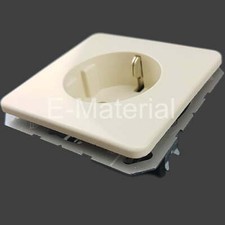 Jung Steckdoseneinsatz - passend zu Rahmen der Serie ST550 Cremeweiß