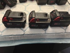 3 x Akku Milwaukee M 18 RED