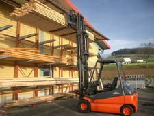 Gabelstapler E Stapler Linde