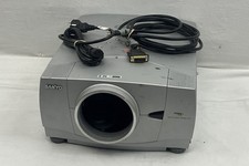 *Sanyo PLC-XP56*Beamer