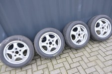 Porsche 993 Carrera 16