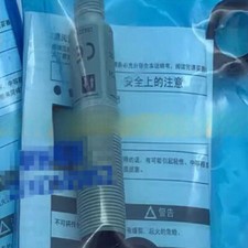 1PCS NEW E3F2-R4B4F-P1