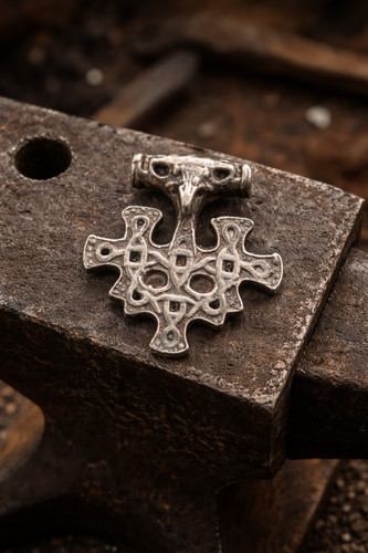 Hiddenseekreuz vermutlich - hiddenseekreuz,,