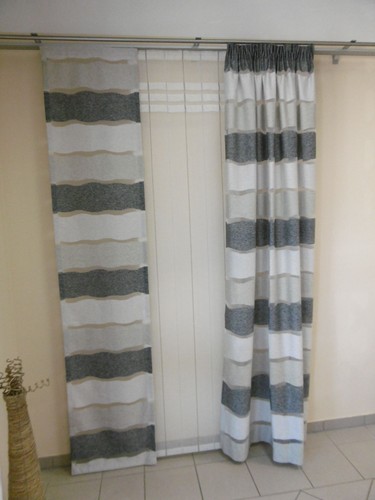 Musterfenster aus dekoschal - aus,