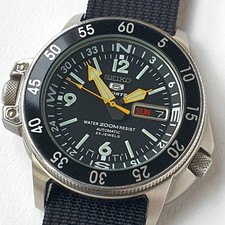 Seiko 5 Sports SKZ211K1 Diver
