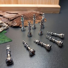 10 Stück König Könige Schach 3D Charms Kettenanhänger antik Silber Farbe (30)