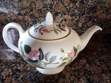 Wedgwood " Hathaway Rose"