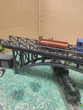 Talbrücke/Bogenbrücke in