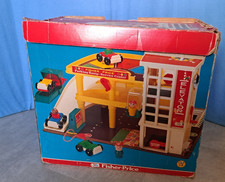 Fisher Price 930  Garage Parkhaus Mit OVP