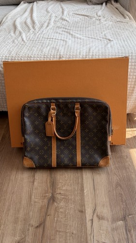 Louis vuitton - louis,