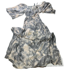 Langes Kleid mit Blumenmuster