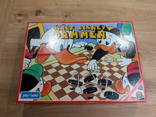 Walt Disney Dammen, Dame