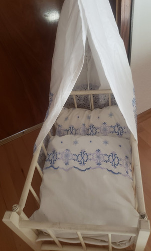 Puppenbett himmelbett auf - puppenbett,