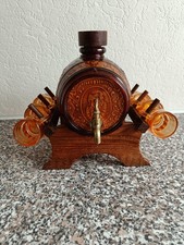 Kleines Glasfass mit Zapfhahn