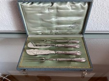 Vorlegebesteck vierteilig Griffe 800er Silber im Originalkasten Jugendstil
