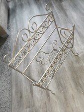 Zeitungs-Zeitschriftenständer