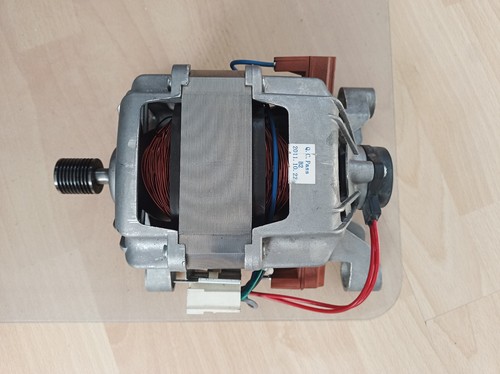 Antriebsmotor für