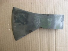 AXT BEIL KOPF GEMARKT