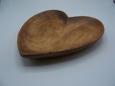 Holzteller Herz Akazie 25x25cm