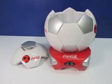 FUNKTIONSFÄHIGER 5 Dosen COCA COLA FUSSBALL MINI KÜHLSCHRANK OFFIZIELLE KÜHLBOX warm/kalt